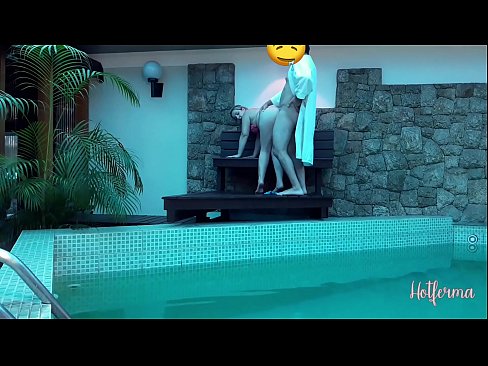 ❤️ El cap convida la criada a la piscina, però no va poder resistir-se a una calor ❌ Vídeo anal al ca.sextoysformen.xyz ﹏